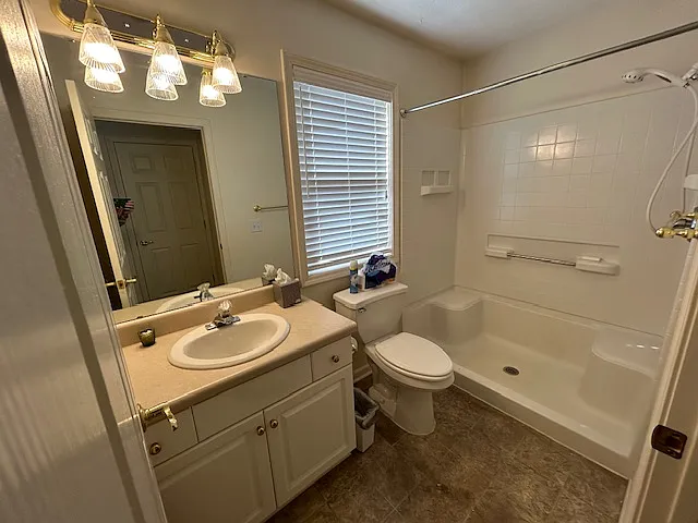 110 Perkins Pl — Photo 9