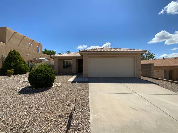 10516 Sorrento Dr NW