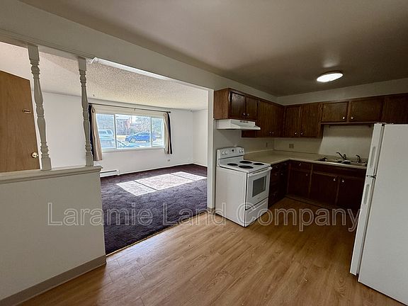 4th image of 1503 E Baker St #2
