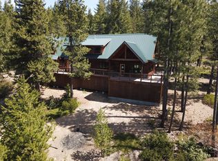 18619 Diamond Peak Dr, Crescent Lake, OR 97733