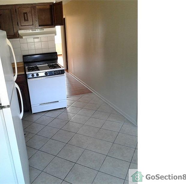 1st image of 10081 Linda Ln
