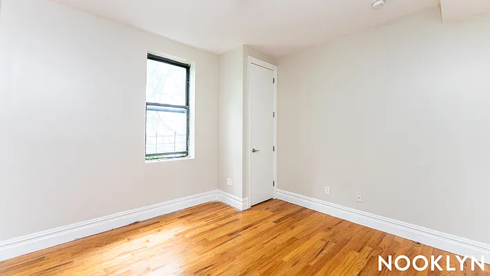Rented by Nooklyn NYC LLC | media 7