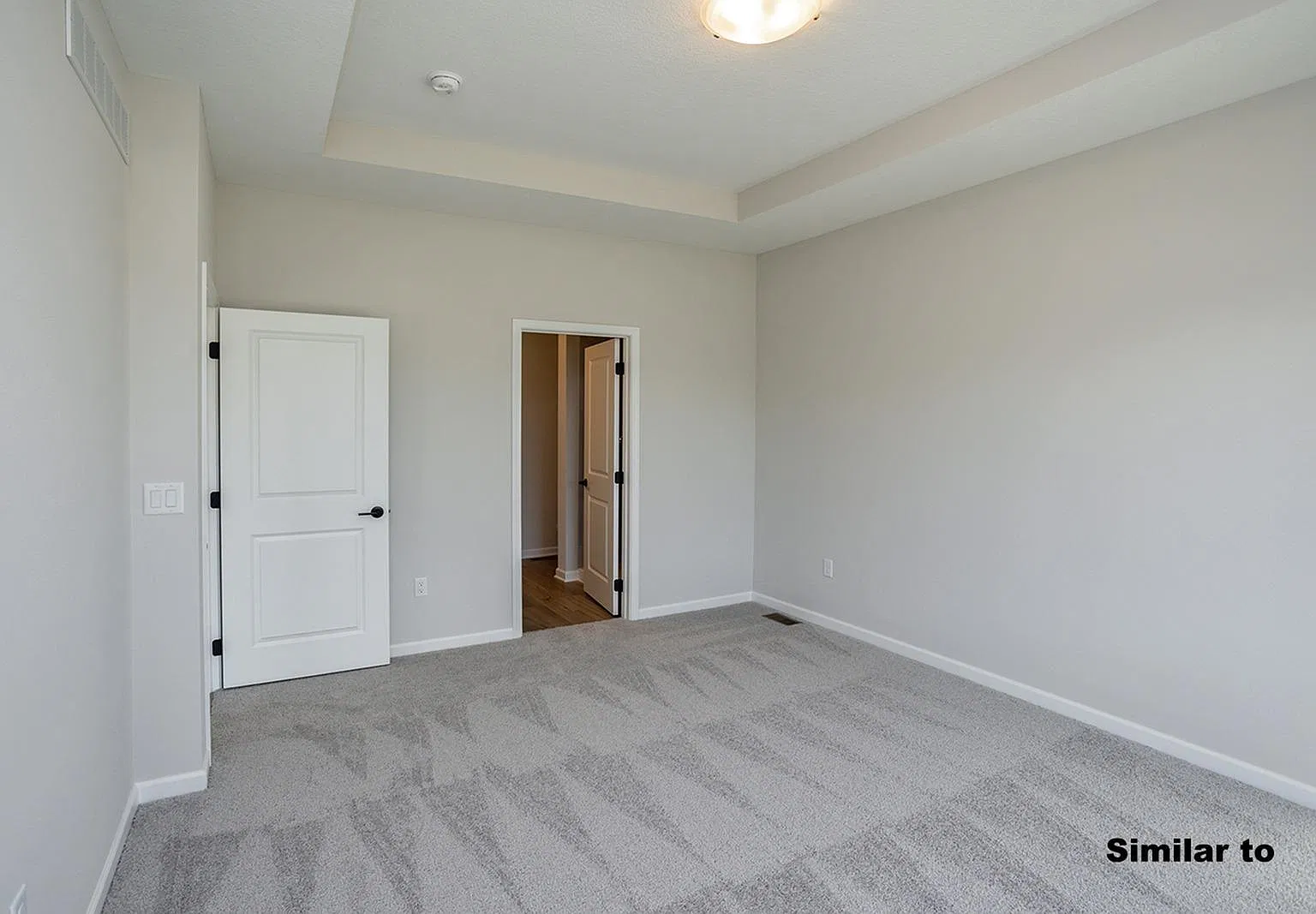 4 bed, 2202 sqft, $2,666 — Photo 3
