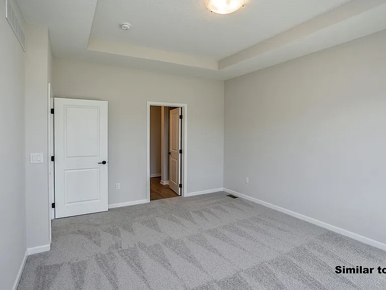5523 167th St — Photo 3