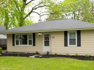 703 Dover Pl, Champaign, IL 61820