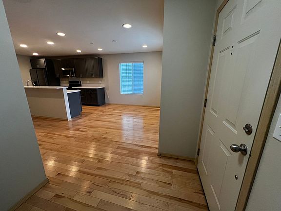 3rd image of 3068 Hoffman Hill Blvd