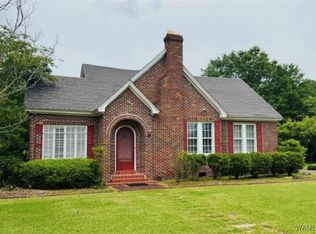 215 E Coats Ave, Linden, AL 36748