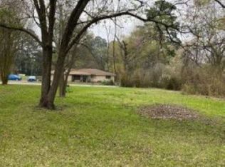 1209 S Whatley Rd, White Oak, TX 75693