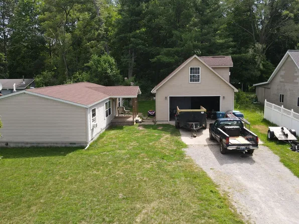 6524 Tower Line St, Hope, MI 48628
