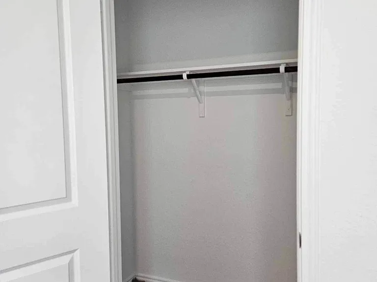 10018 Ana Hts — Photo 16