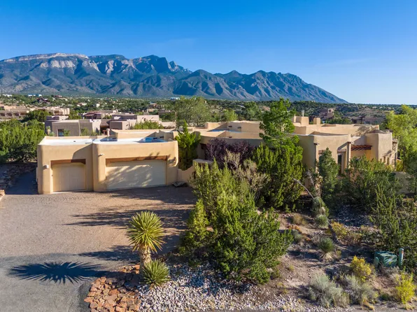 2 Kachina Ln, Placitas, NM 87043