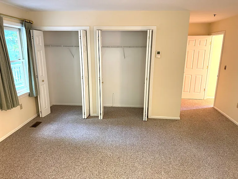 BR1 with Double Closets