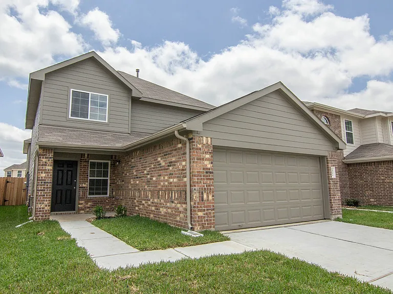 13102 Aiden Cir — Photo 3