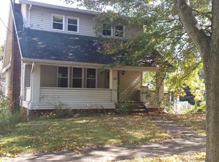 1539 Overlook Dr, Akron, OH 44314