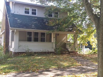 1539 Overlook Dr, Akron, OH, 44314