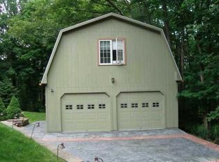 63 Great Hill Rd, North Branford, CT 06471