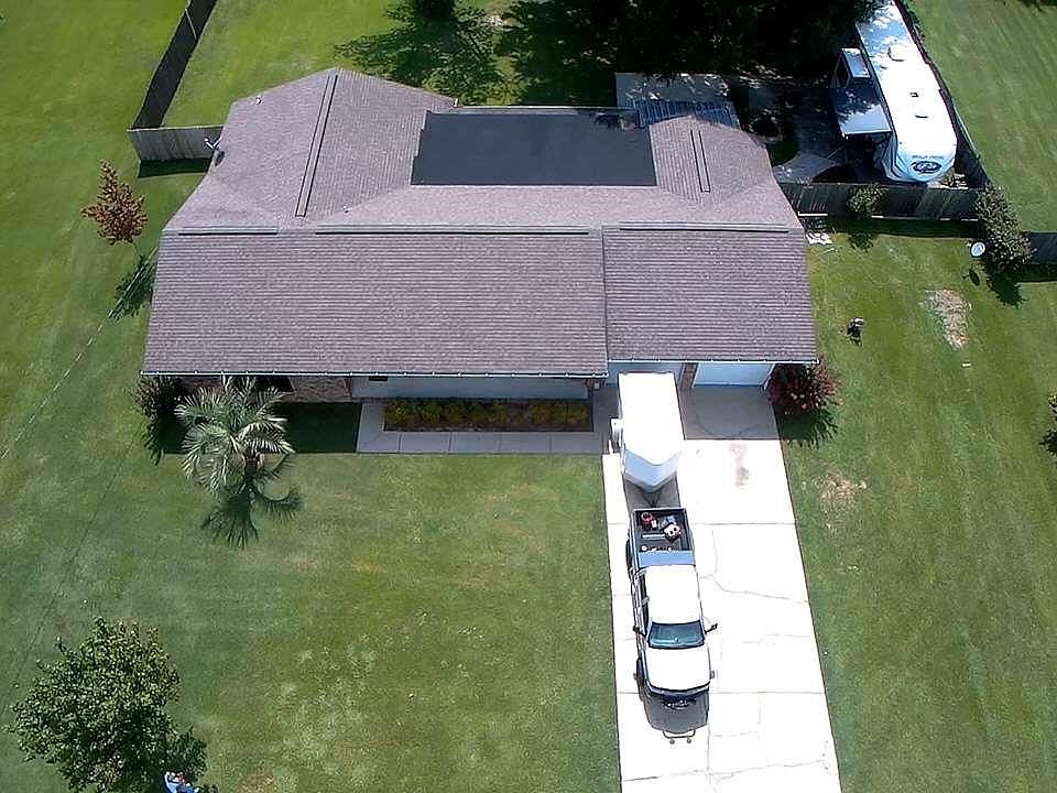 1st image of 2443 Crockett Dr
