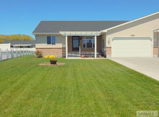 1063 S Midway Ave, Ammon, ID 83406