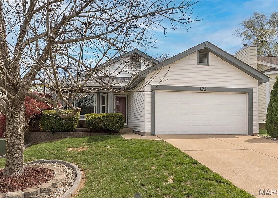 1st image of 172 Autumn Chase Dr