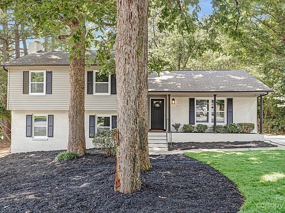 5th image of 801 McLaughlin Dr