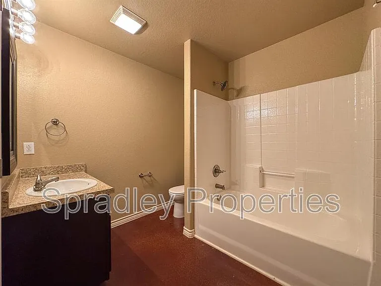 1528 Chance Ct — Photo 6