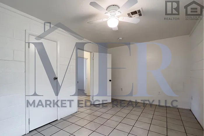 1524 W Sahuaro Dr #B — Photo 13