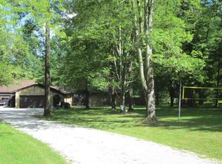 7224 N Haywood Farms Rd, Brazil, IN 47834