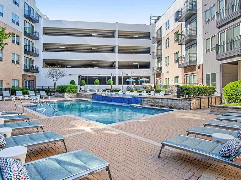The Flats at Palisades — Photo 2