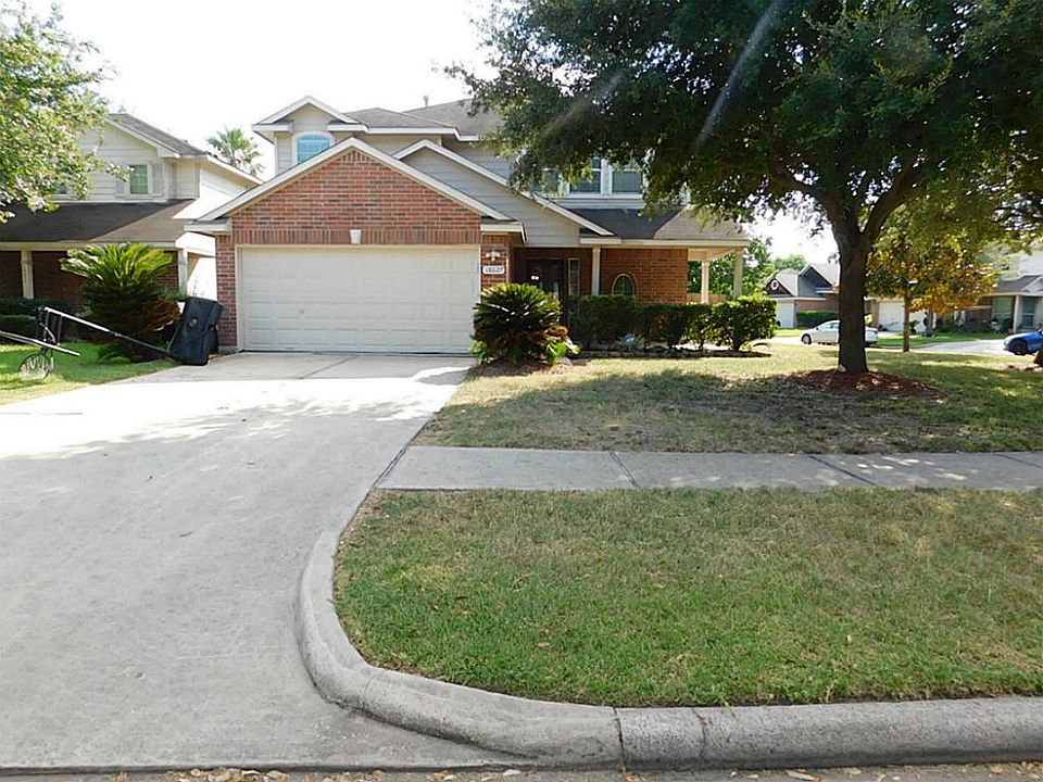 1st image of 18627 Willow Cove Dr