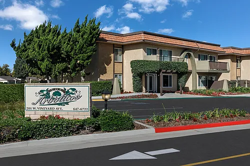 Los Arbolitos Oxnard Apartments Photo 1