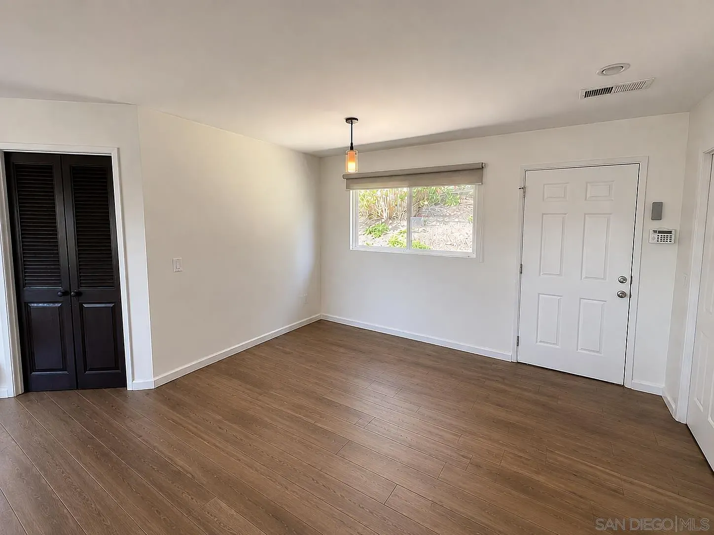2 bed, 1.0 bath, 1000 sqft, $2,500 — Photo 3