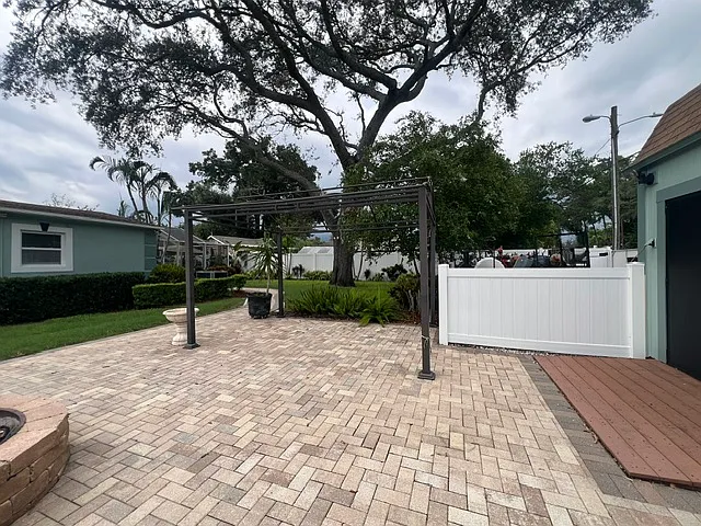 1501 W Perdiz St — Photo 18