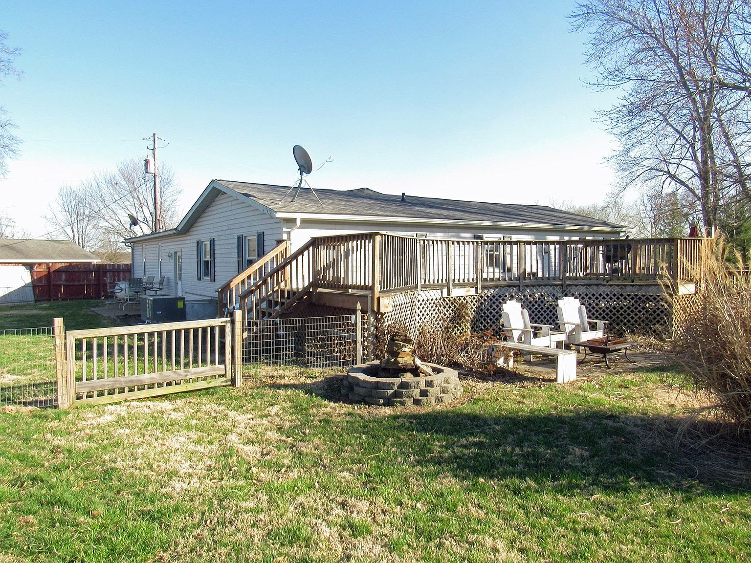 10560 Highway 66, Wadesville, IN 47638 Zillow