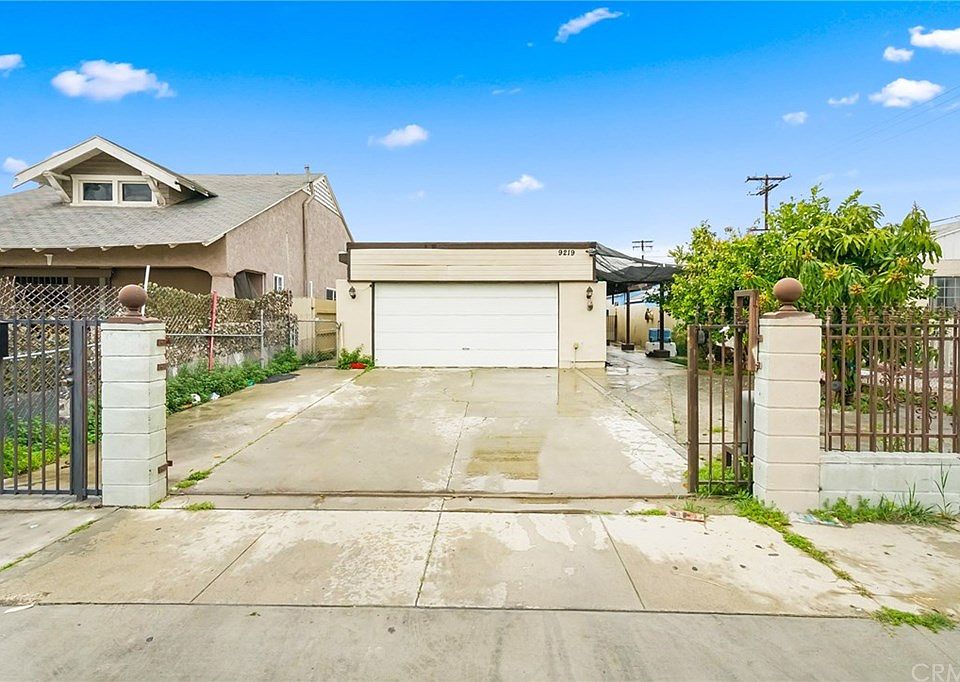 1st image of 9219 Parmelee Ave