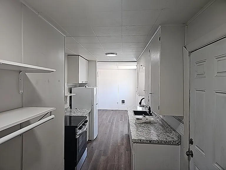2 Allyn Dr — Photo 4