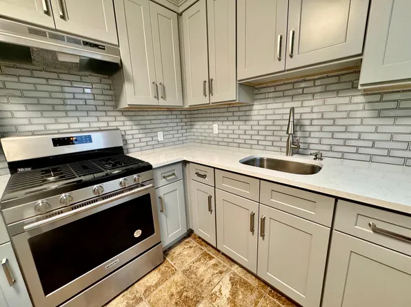 (undisclosed Address), New Rochelle, NY 10805