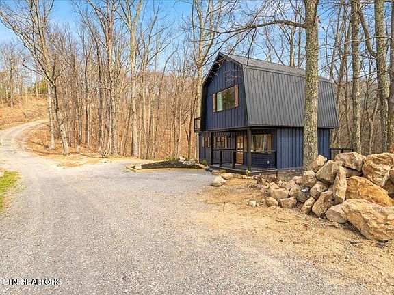 4th image of 1114 Red Maple Ln