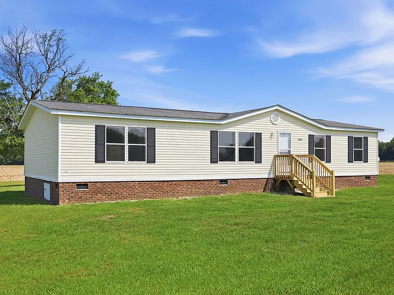 1385 Live Oak Rd — Photo 3