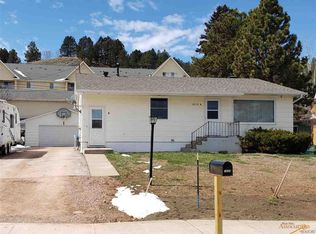 1609 38th St, Rapid City, SD 57702
