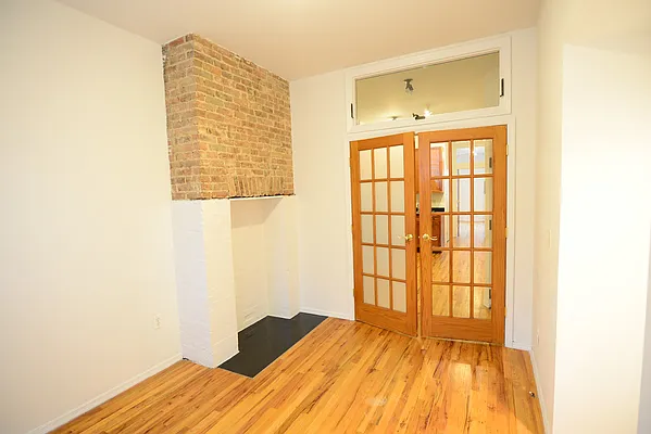 Rented by Residents Team | media 9