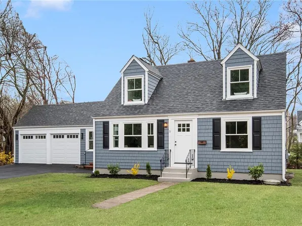5 Eugene St, East Greenwich, RI 02818