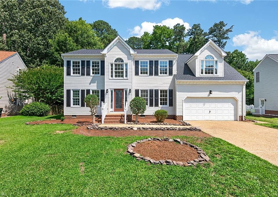 1st image of 204 Halles Run
