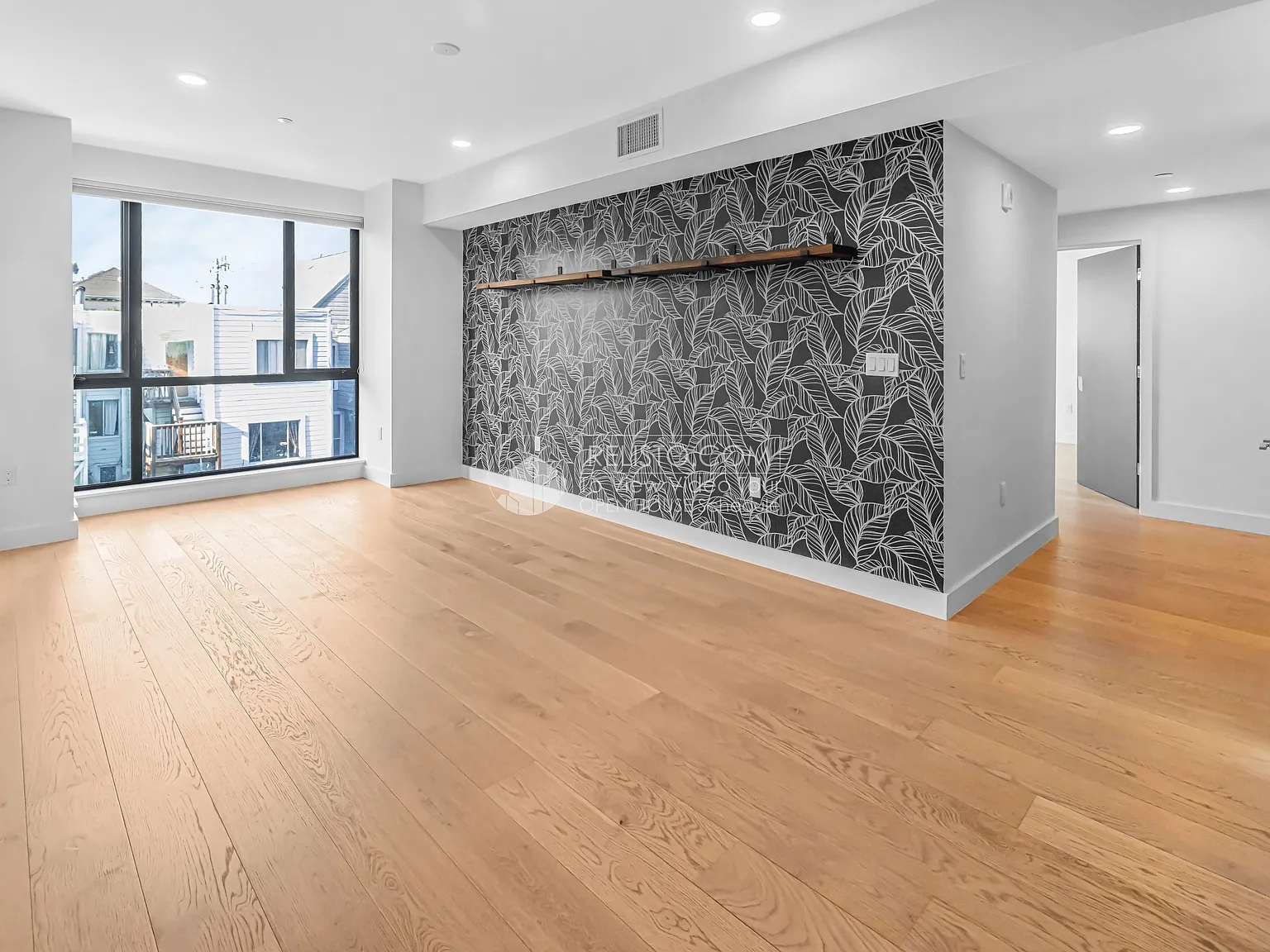 2 bed, 2.0 bath, 1144 sqft, $7,250 — Photo 3