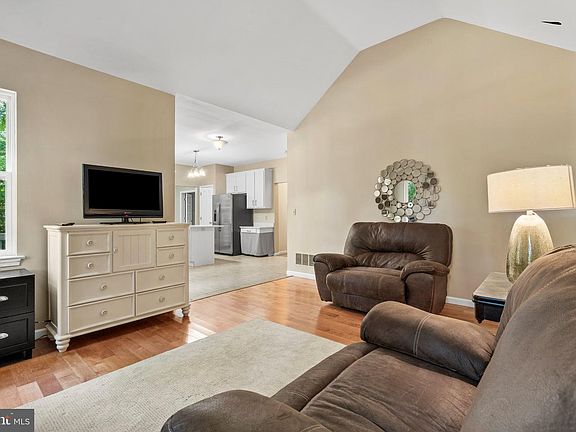 4th image of 1460 Little Conestoga Rd