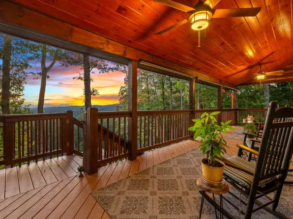 400 Woodland Ridge Dr, Morganton, GA 30560