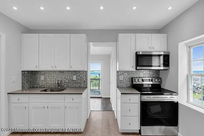 22 Navesink Ave — Photo 1