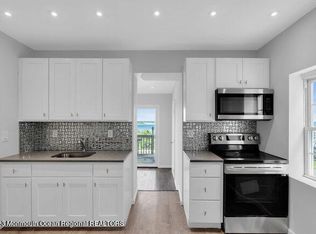22 Navesink Ave APT 2, Highlands, NJ 07732
