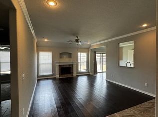 405 W Broadway St, Rogers, AR 72758