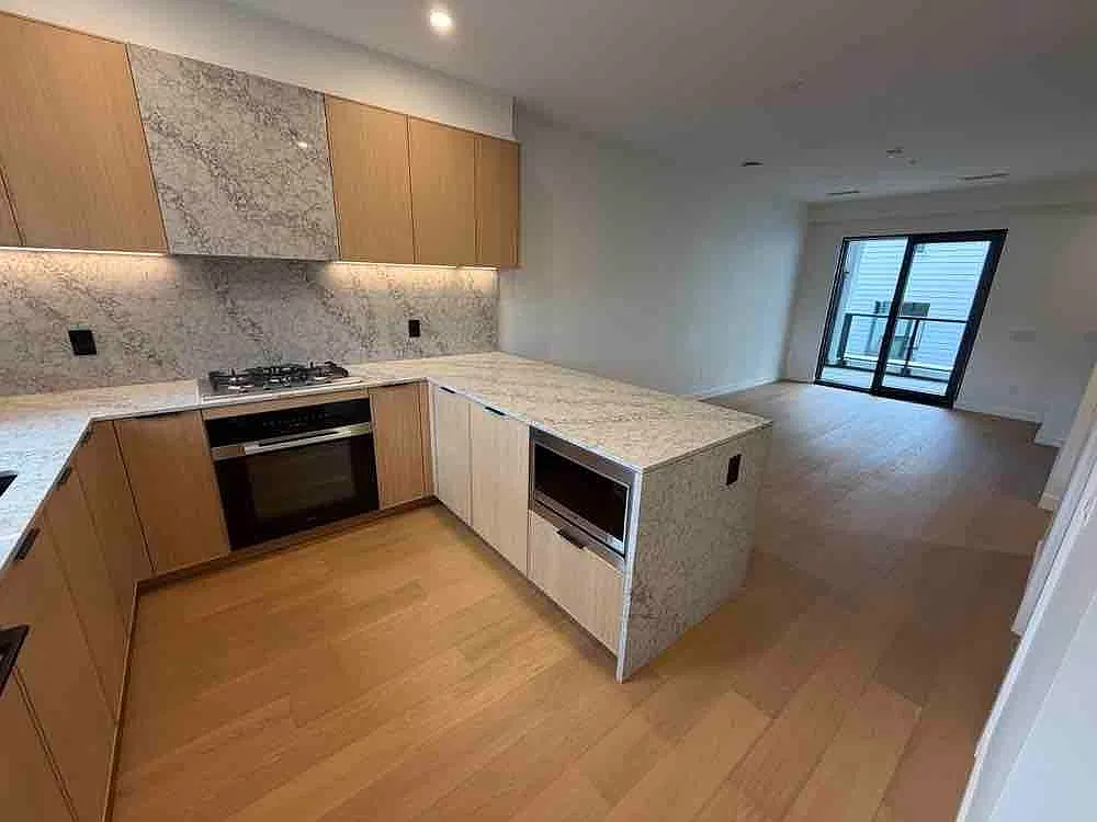 3 bed, 1349 sqft, $5,800 — Photo 1