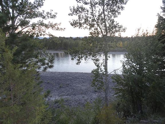 3rd image of 160 River Estates Dr